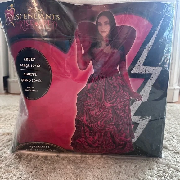 Queen of Hearts from Princess Red Costume - Picture 2 of 4